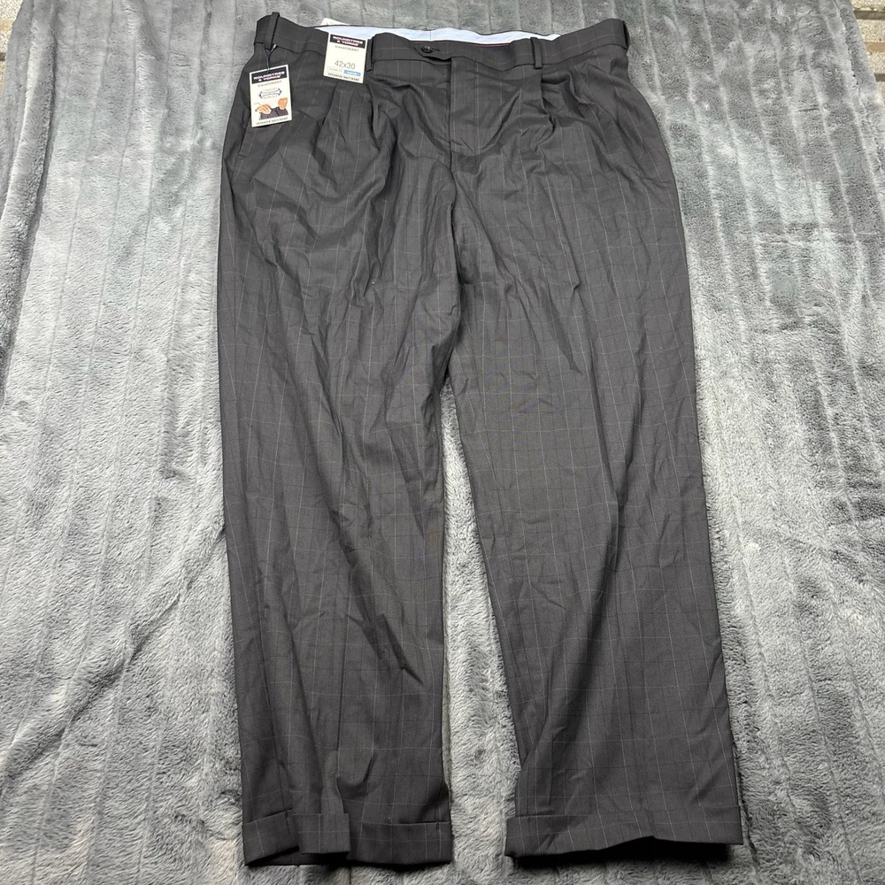 Roundtree & Yorke TravelSmart Pleated Pants 42x30 Grey Windowpane Expander Waist